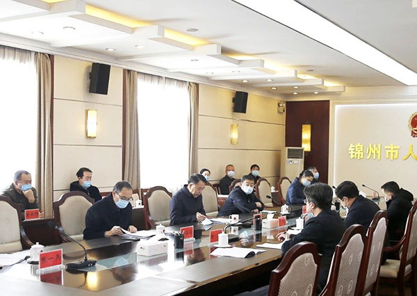 市政府聽取人大代表、政協(xié)委員對《政府工作報告》的意見和建議